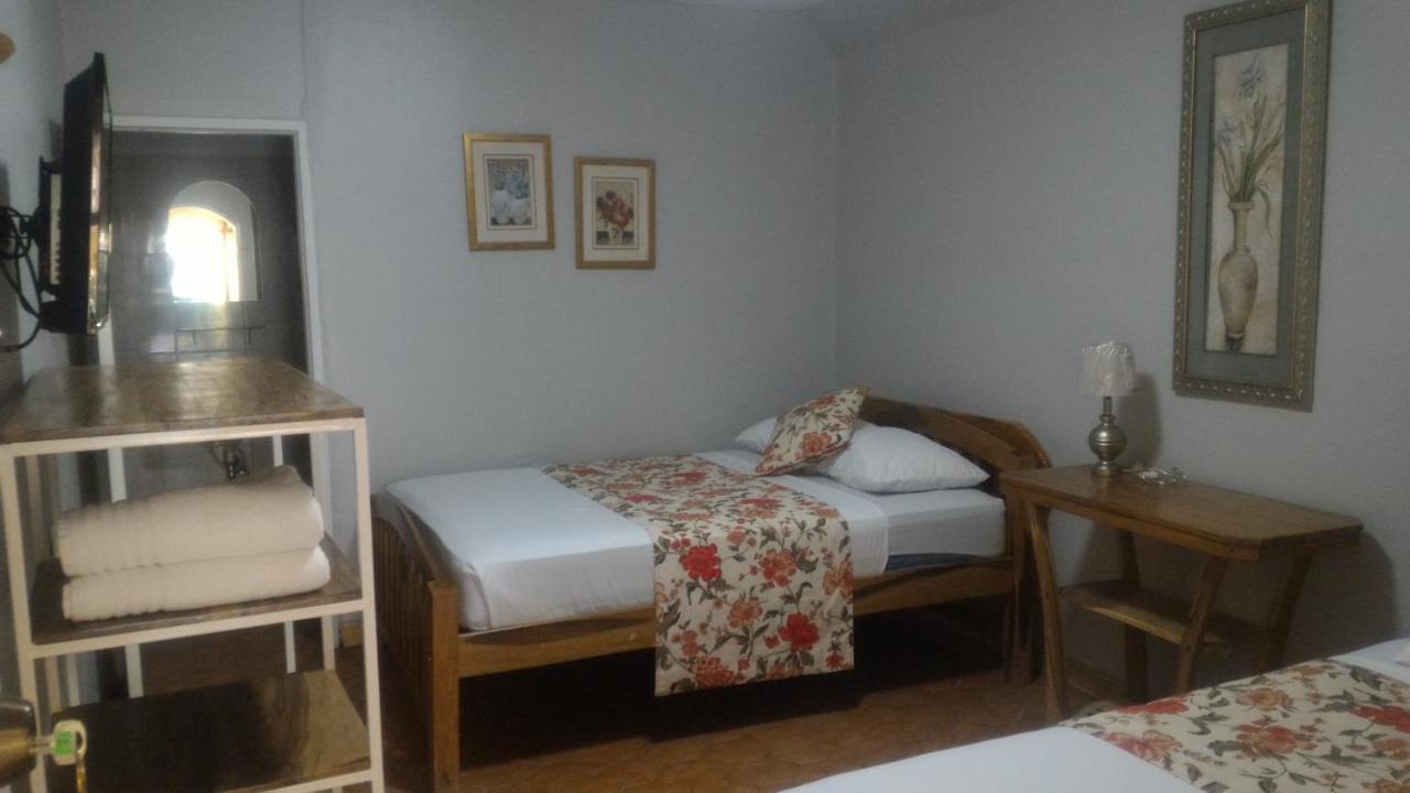 Hotel Royal Chateau 산 후안 델 수르 외부 사진
