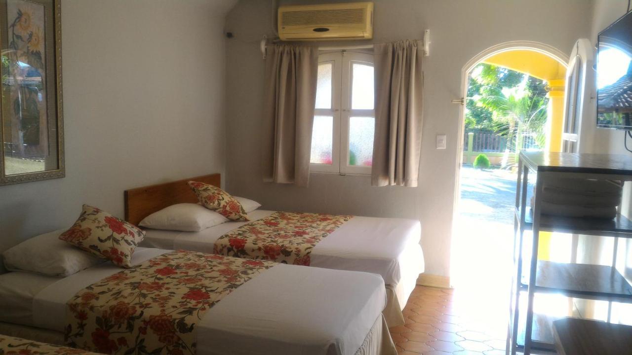 Hotel Royal Chateau 산 후안 델 수르 외부 사진